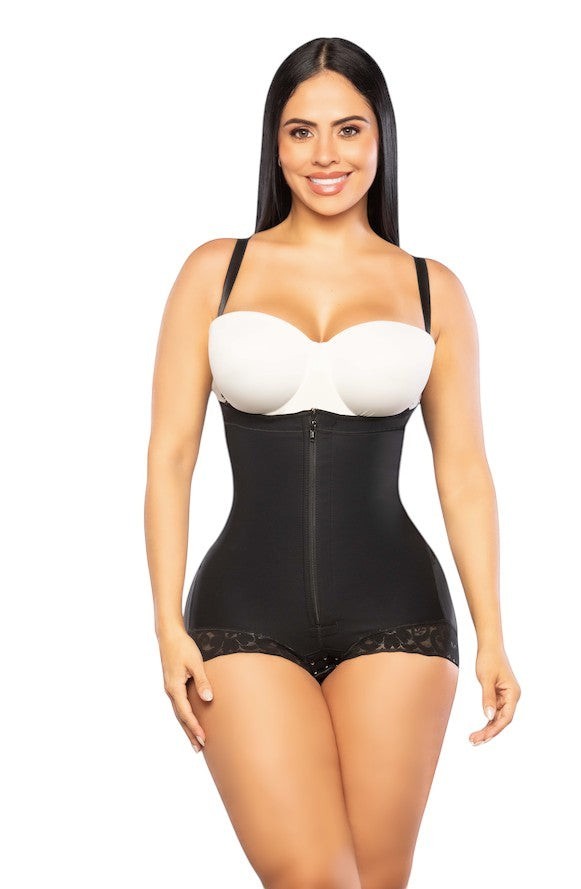Stella's Corset black strapless body shaper with silicone lace hem and convertible straps. Lycra Cotton Flannel lining.
